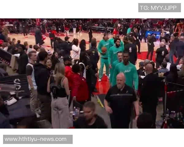 文班自信满满称今日可破脚踢卡筐篮球世界纪录引发热议